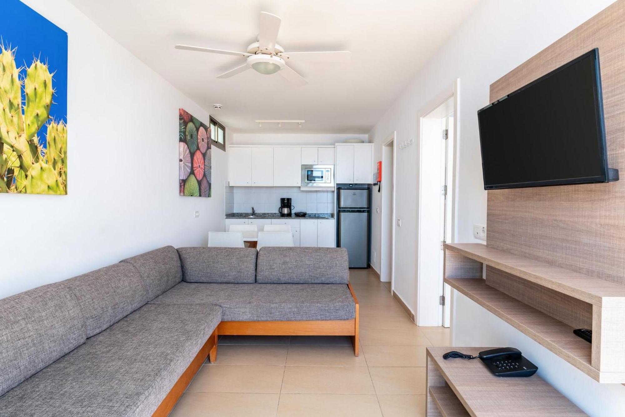 Premium One Bedroom Apartment High Floor Sea View